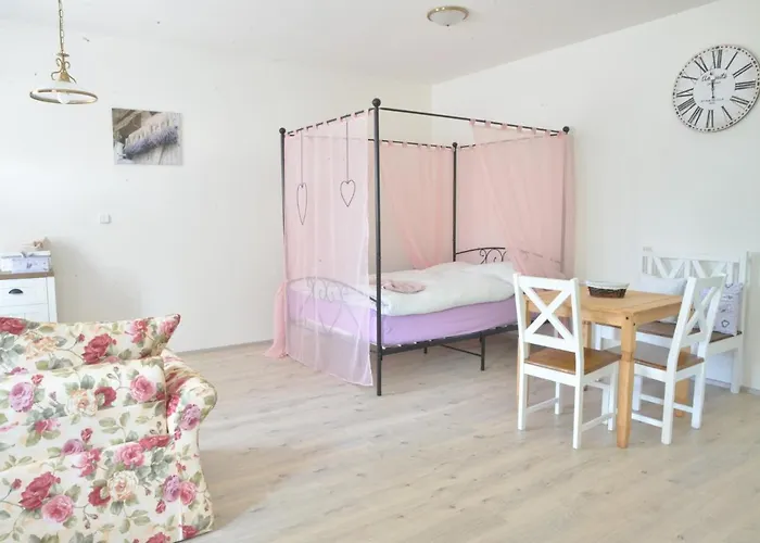 Mandle Apartment *