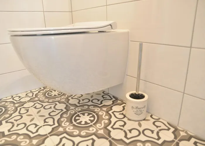 Apartment Mandle *